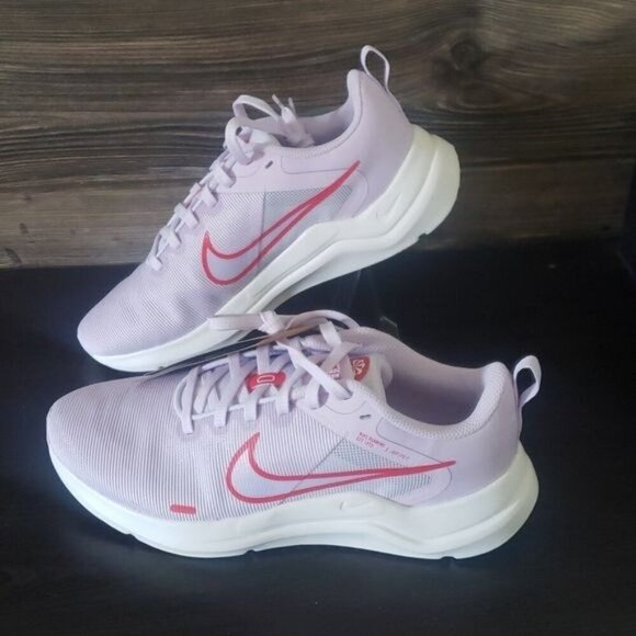 New Nike Downshifter Purple Running Sneakers Size 8 Athletic Workout Gym Casual - Picture 2 of 9